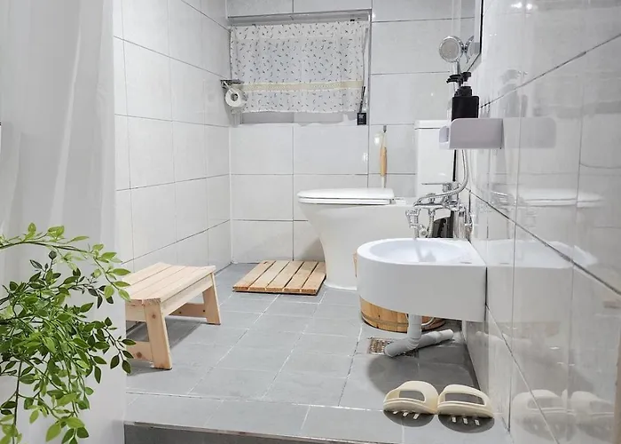 Monami House Hapjeong, Mangwon
