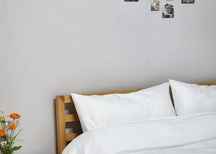 Monami House Hapjeong, Mangwon *