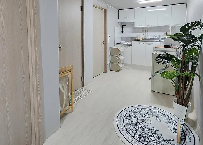 Monami House Hapjeong, Mangwon Apartment Seoul